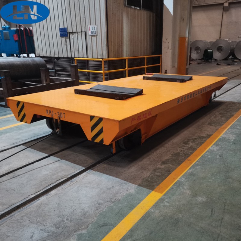 What is the working principle of the cable powered transfer cart
